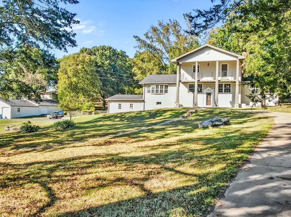2829 W Ellison Dr, Springfield, MO 65810