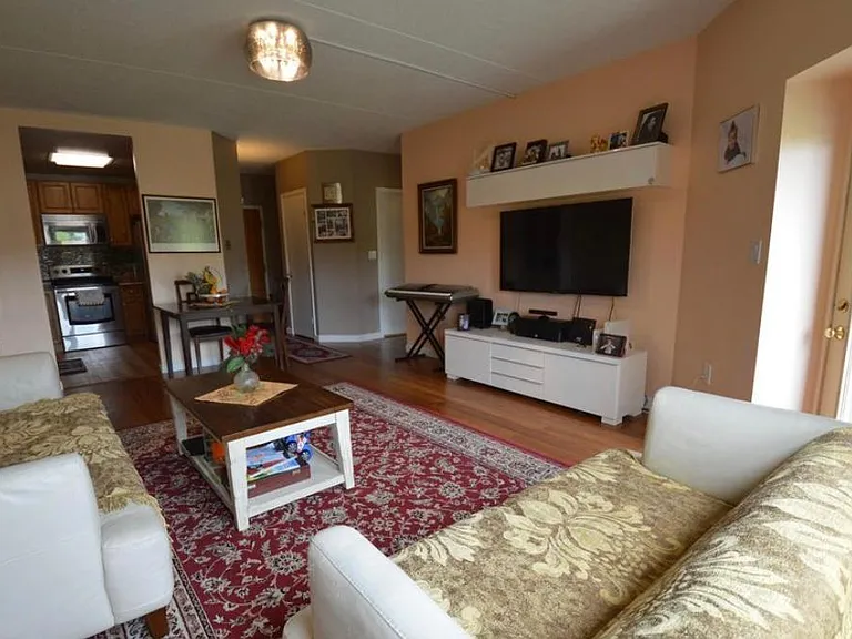 14 Heron St #410 — Photo 1