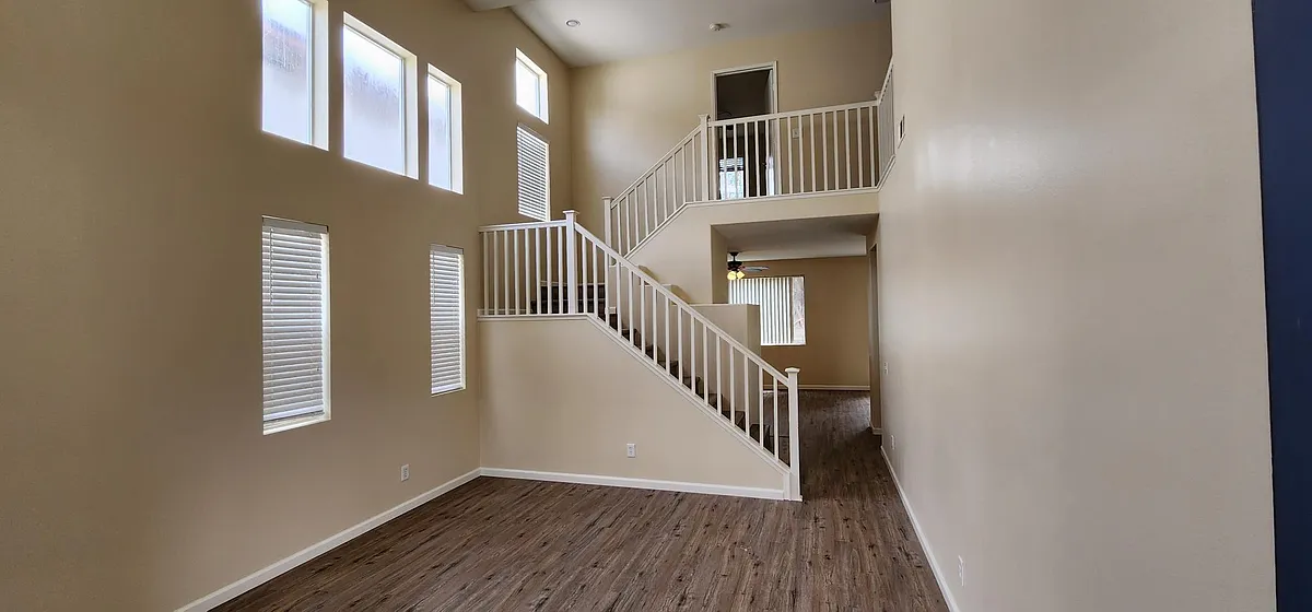 Building Photo - 30067 Laurel Creek Dr