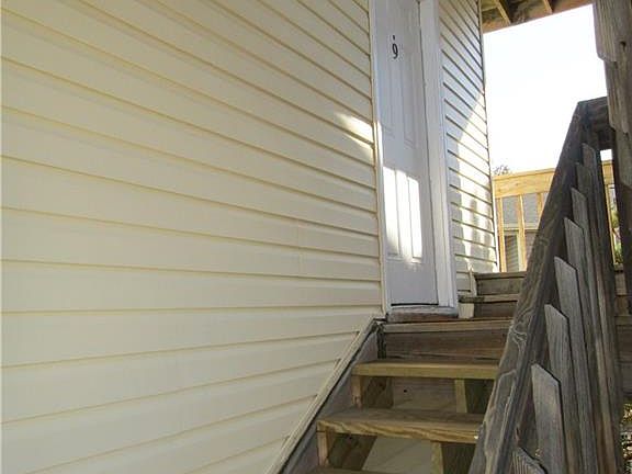 3rd image of 244 Portview Ave APT 9