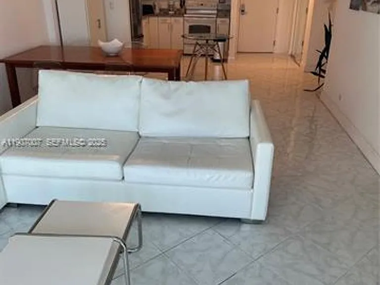 2301 Collins Avenue Cu #737 — Photo 8
