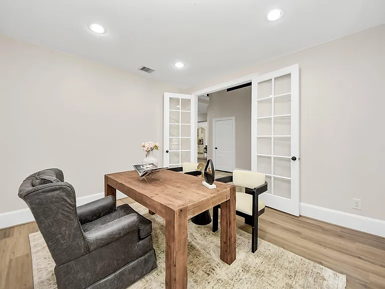 9815 Patricia Haven Ln — Photo 9