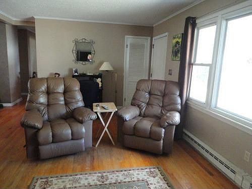 3rd image of 2 Woodlawn Ave