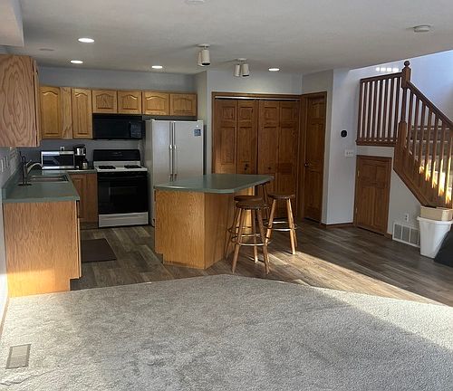 3rd image of 861 Wolverine Ln Unit 1