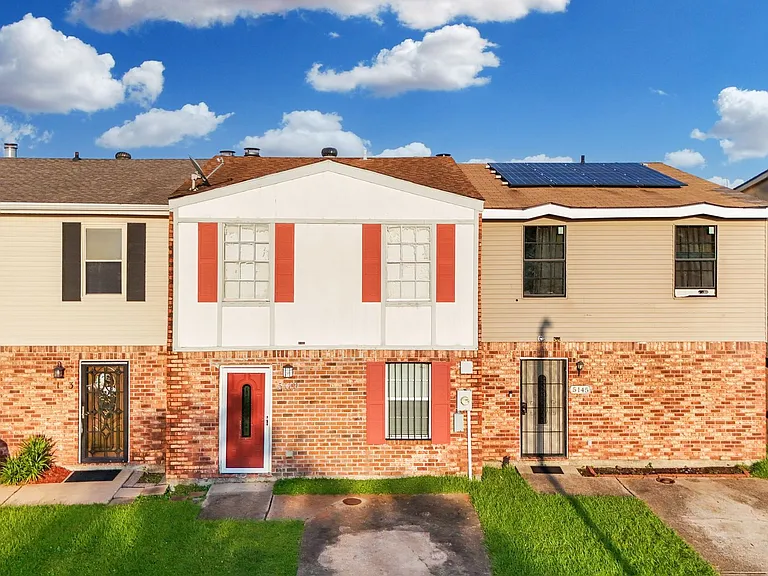 5149 Basinview Dr — Photo 3