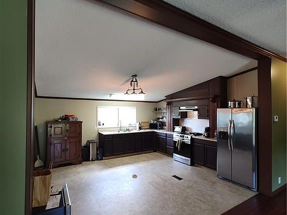 3rd image of 12426 Lockhart Rd