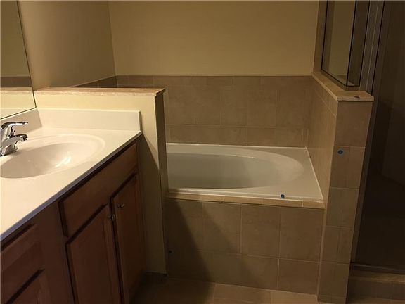 5th image of 8435 Blue Cove Way