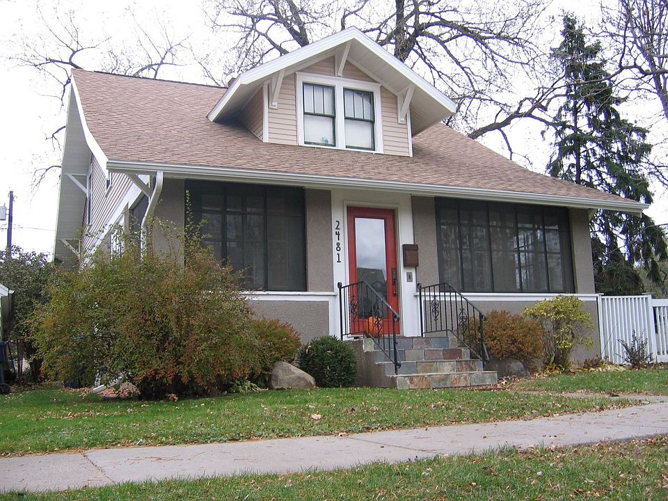 New kitchen, custom cabinets, granite, slate & hardwood floors