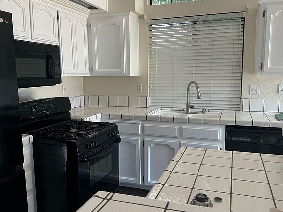 4th image of 3412 Black Eagle Dr