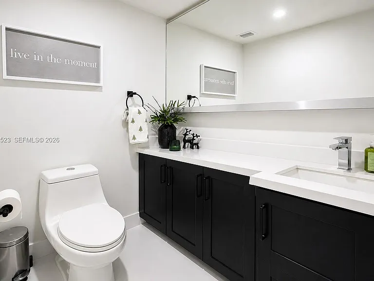 300 Bayview Dr #Penthouse 11 — Photo 5