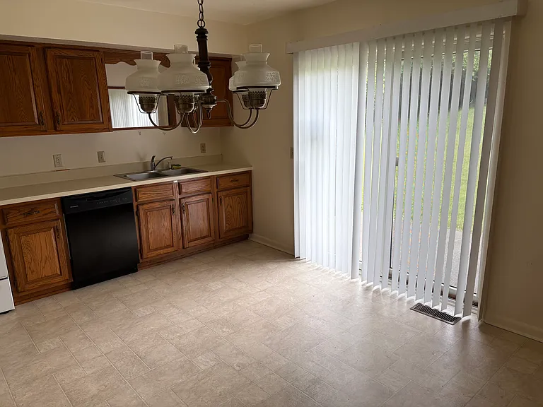 262 Ark Dr #264 — Photo 2