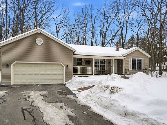 2nd image of 15 Grey Rock Road