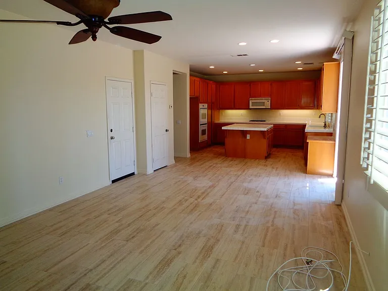 1551 N Poconos Cir — Photo 9