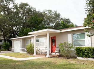 6071 52nd Ave N, Kenneth City, FL 33709