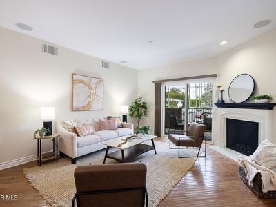 13200 Moorpark St APT 206, Sherman Oaks, CA, 91423