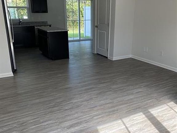 3rd image of 2935 Winterberry Dr #45