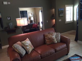 1011 S Villorrio Dr, Palm Springs, CA 92262
