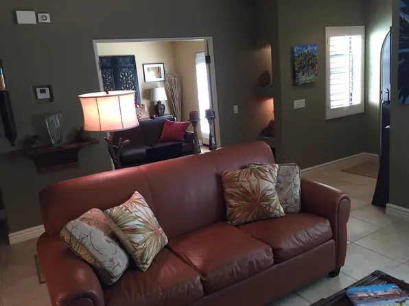 1011 S Villorrio Dr, Palm Springs, CA 92262