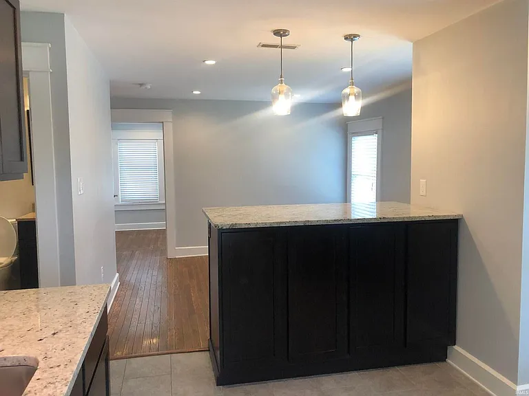 729 E Hunter Ave — Photo 20