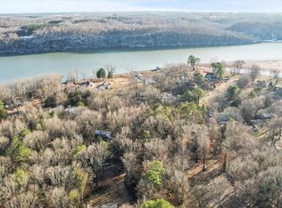 45 Dogwood Ln, Athens, AL 35614