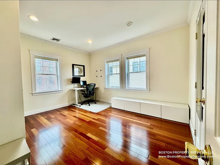 15 Millmont St #2 — Photo 14