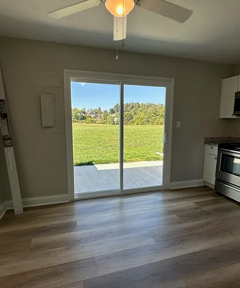 3074 Maiden Ln — Photo 10