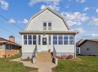 415 15th Ave, Gilbertville, IA