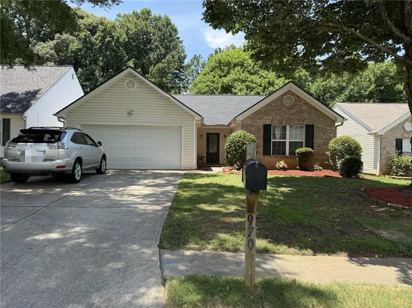970 Meadow Walk Ave, Lawrenceville, GA 30044