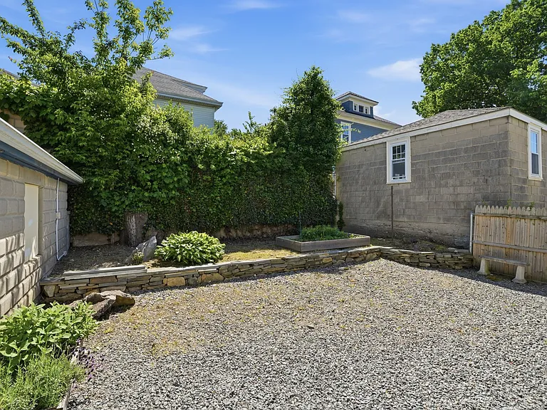 247 Rankin Ave #1 — Photo 16
