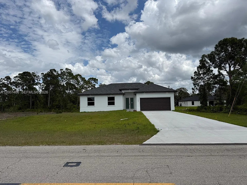1089 Eisenhower Blvd