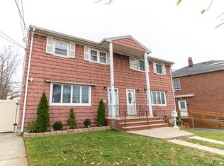 137 Beach Rd, Staten Island, NY 10312