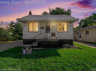 22084 Piper Ave, Eastpointe, MI 48021