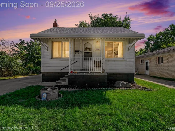 22084 Piper Ave, Eastpointe, MI 48021