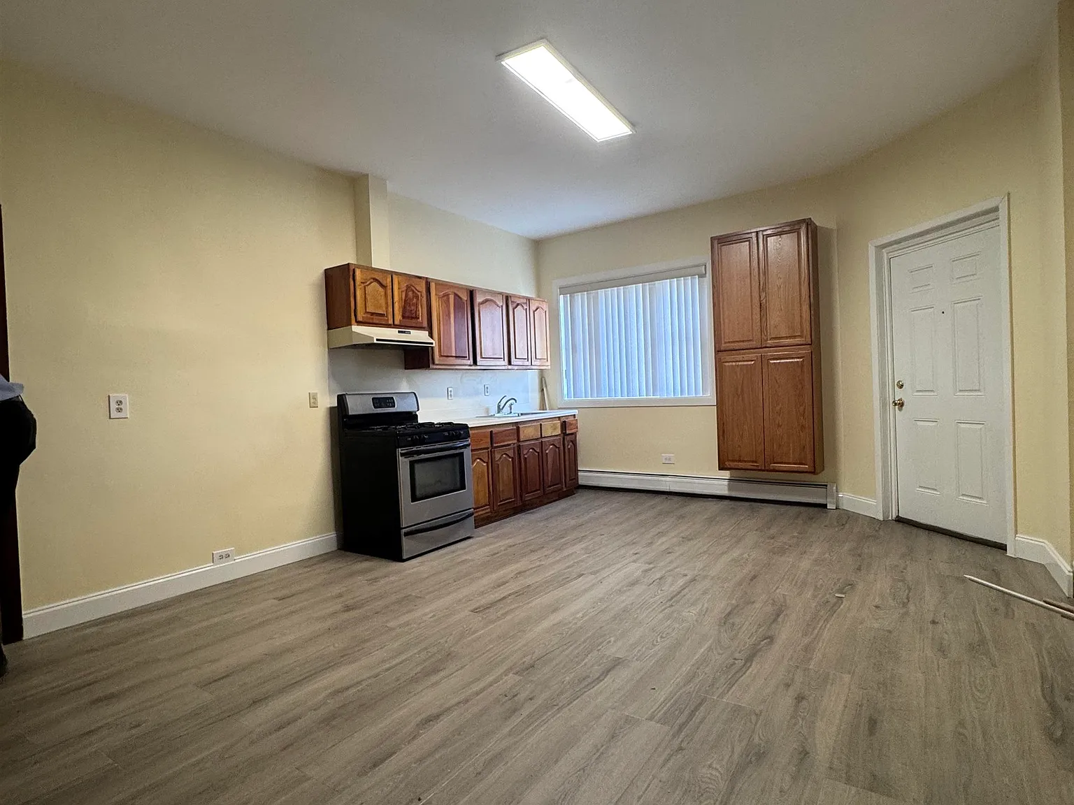 1 bed, $1,850 — Photo 3