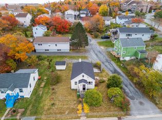 92 Withrod Dr, Halifax, NS B3N 1B7