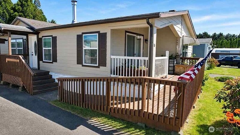 2nd image of 10239 185th Street SW #10