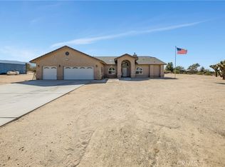 12610 Hacienda Rd, Phelan, CA 92371