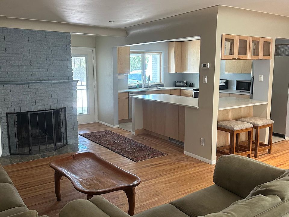1st image of 4513 Trumbull Ave SE