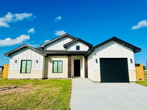 2632 Eliseo Villarreal Ave, Port Isabel, TX 78578