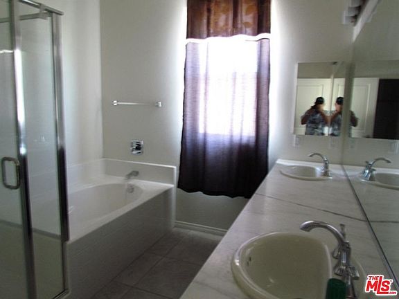 4th image of 12000 Acadia Ct
