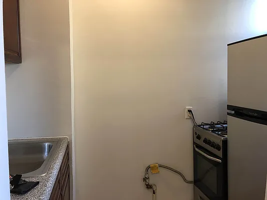 Rented by Lang Realty LLC | media 19