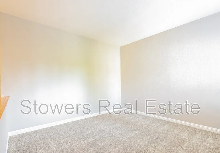 37 Mountain Valley Pl — Photo 14