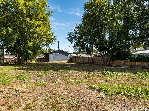 4th image of 766 3rd Street E