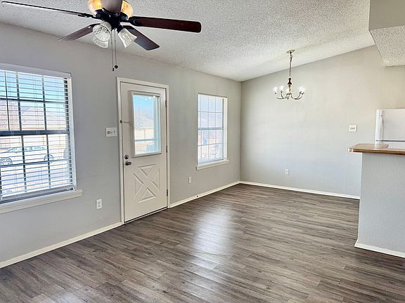 5th image of 1429 Walters Dr