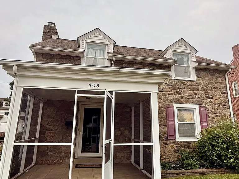 308 Eldon Ave — Photo 3