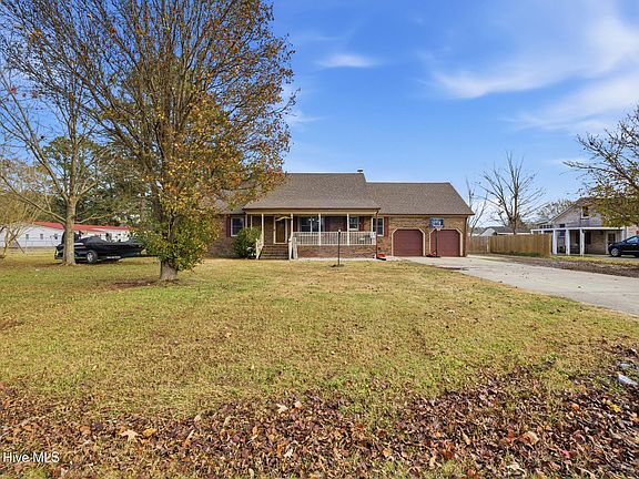 3rd image of 1801 Vine Street