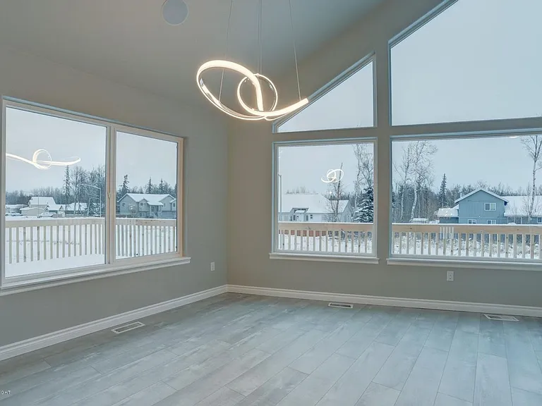1455 E Esty Dr — Photo 13
