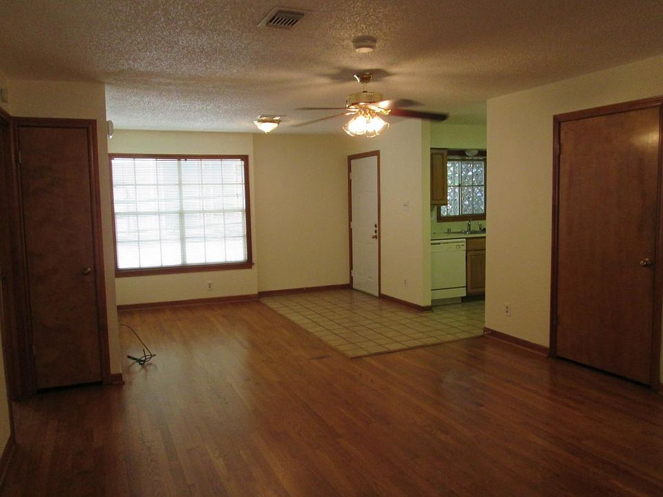 1st image of 4711 W Alabama St APT D