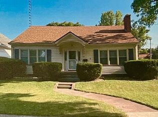 701 W Jefferson St, Clinton, IL 61727