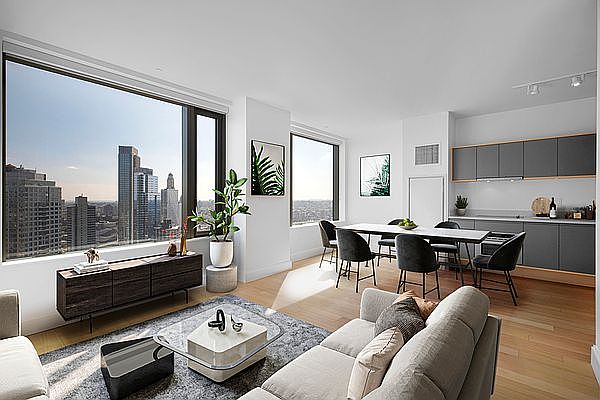 1st image of 10 City Pt APT 39H